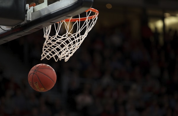 NBA 2026赛季篮球比赛直播预告 - 洛杉矶湖人队对阵金州勇士队